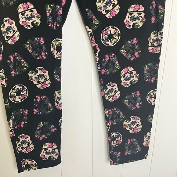 Star Wars Womens Size 3 Black Floral Leggings Exercise Workout Pants Stretchy - Picture 6 of 15